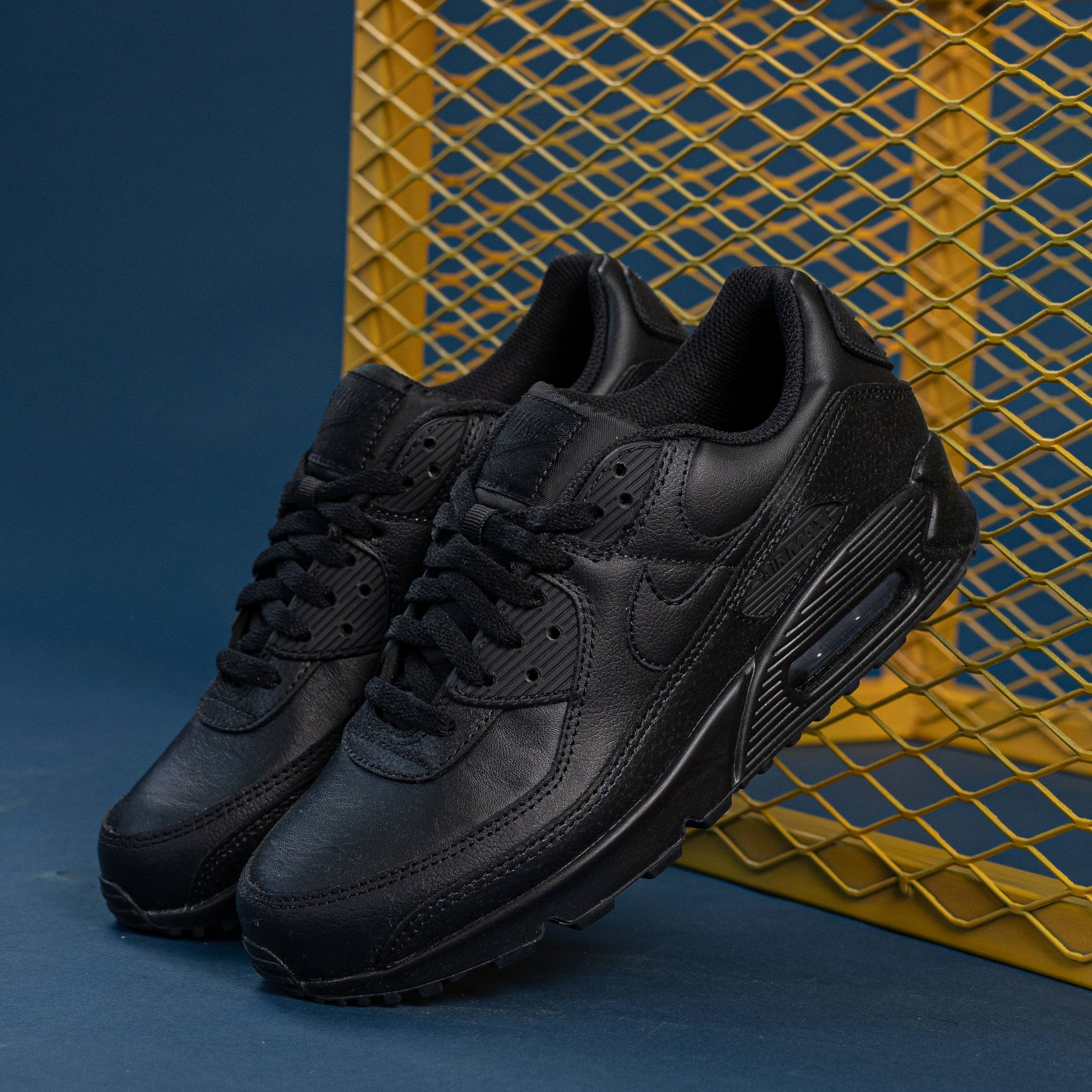 Air Max 90 Triple black Cuir Original